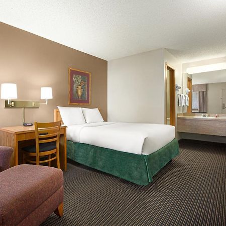 Travelodge By Wyndham Wellington Extérieur photo