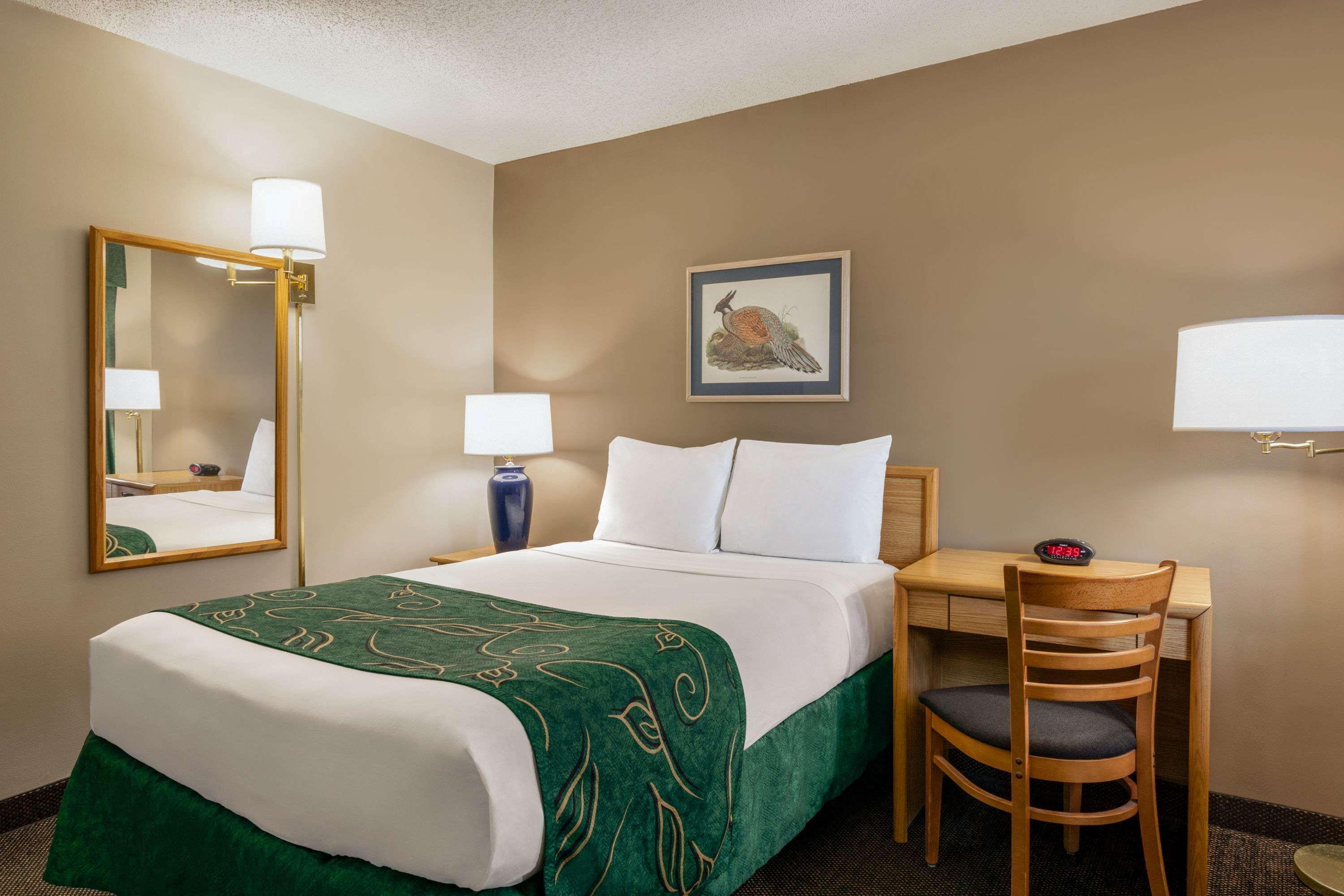 Travelodge By Wyndham Wellington Extérieur photo