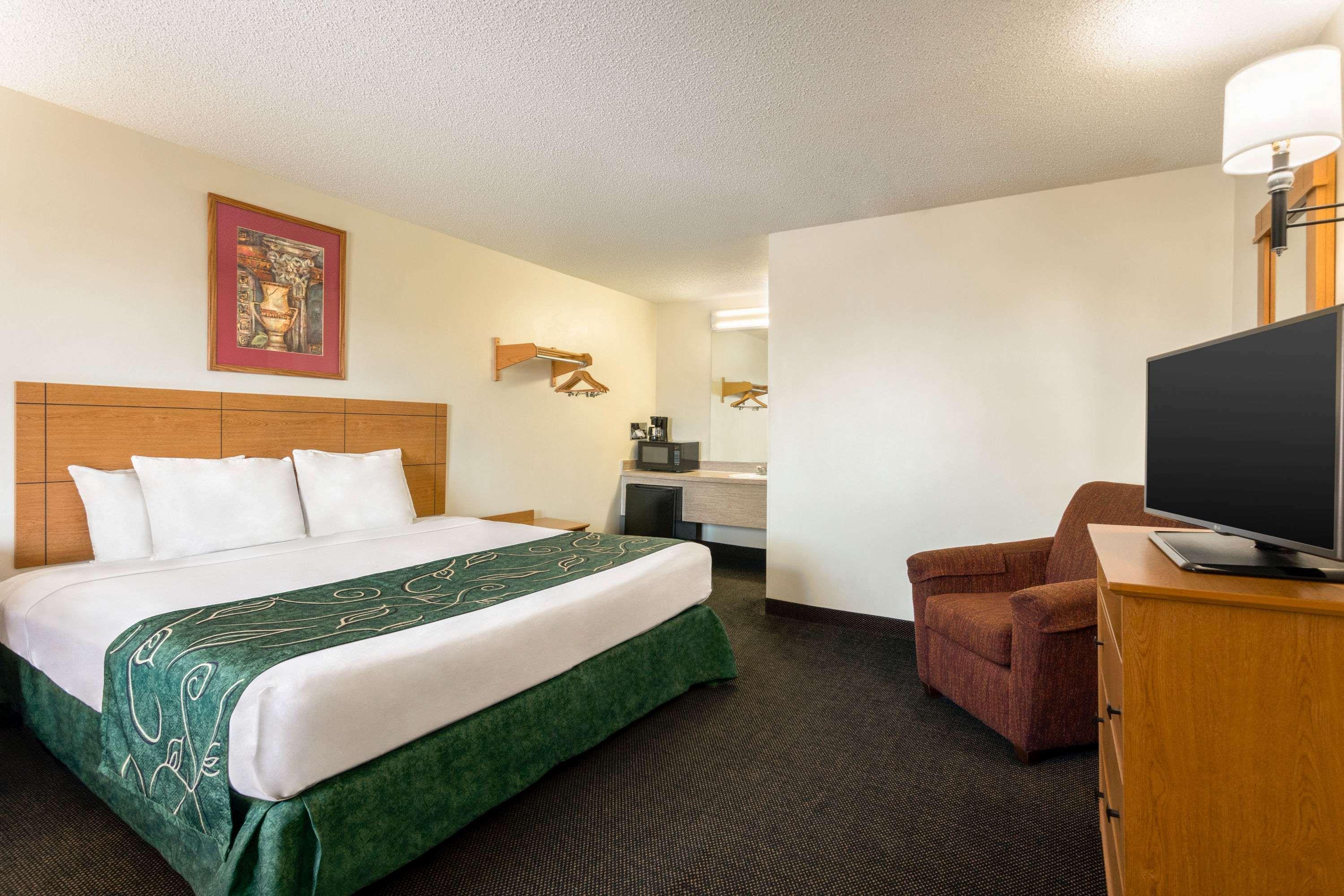 Travelodge By Wyndham Wellington Extérieur photo