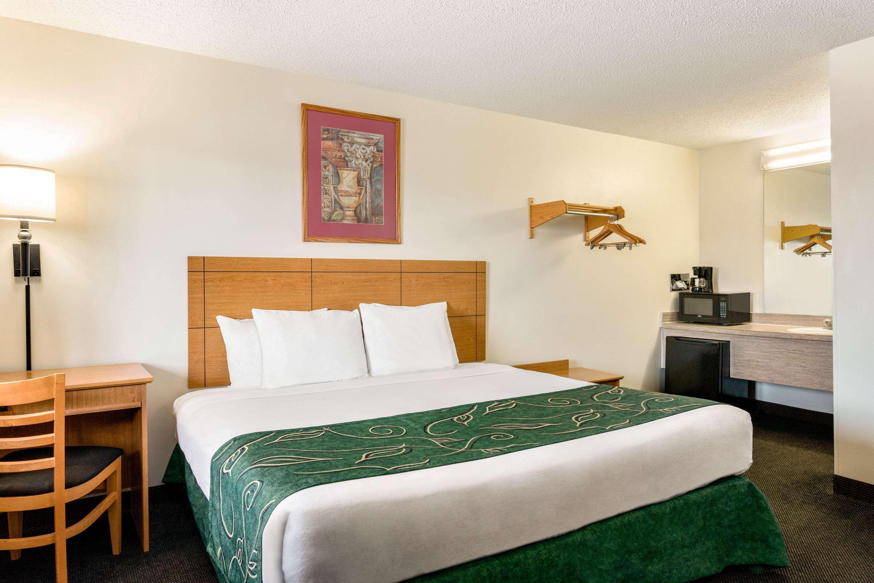 Travelodge By Wyndham Wellington Extérieur photo