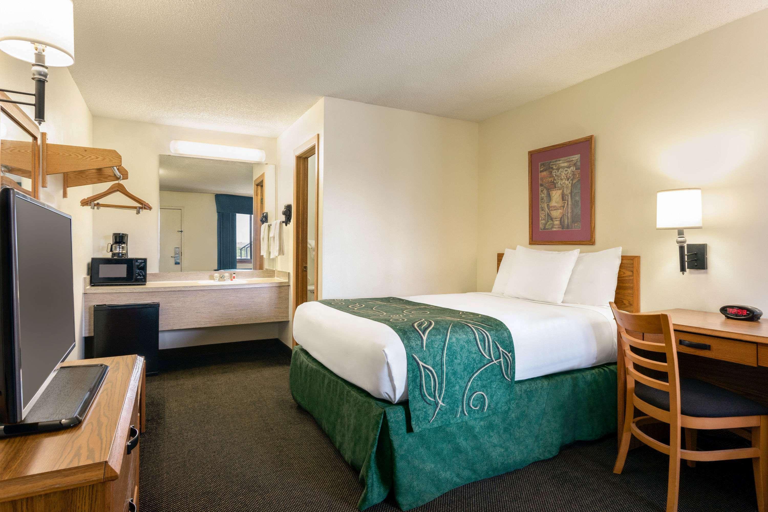 Travelodge By Wyndham Wellington Extérieur photo