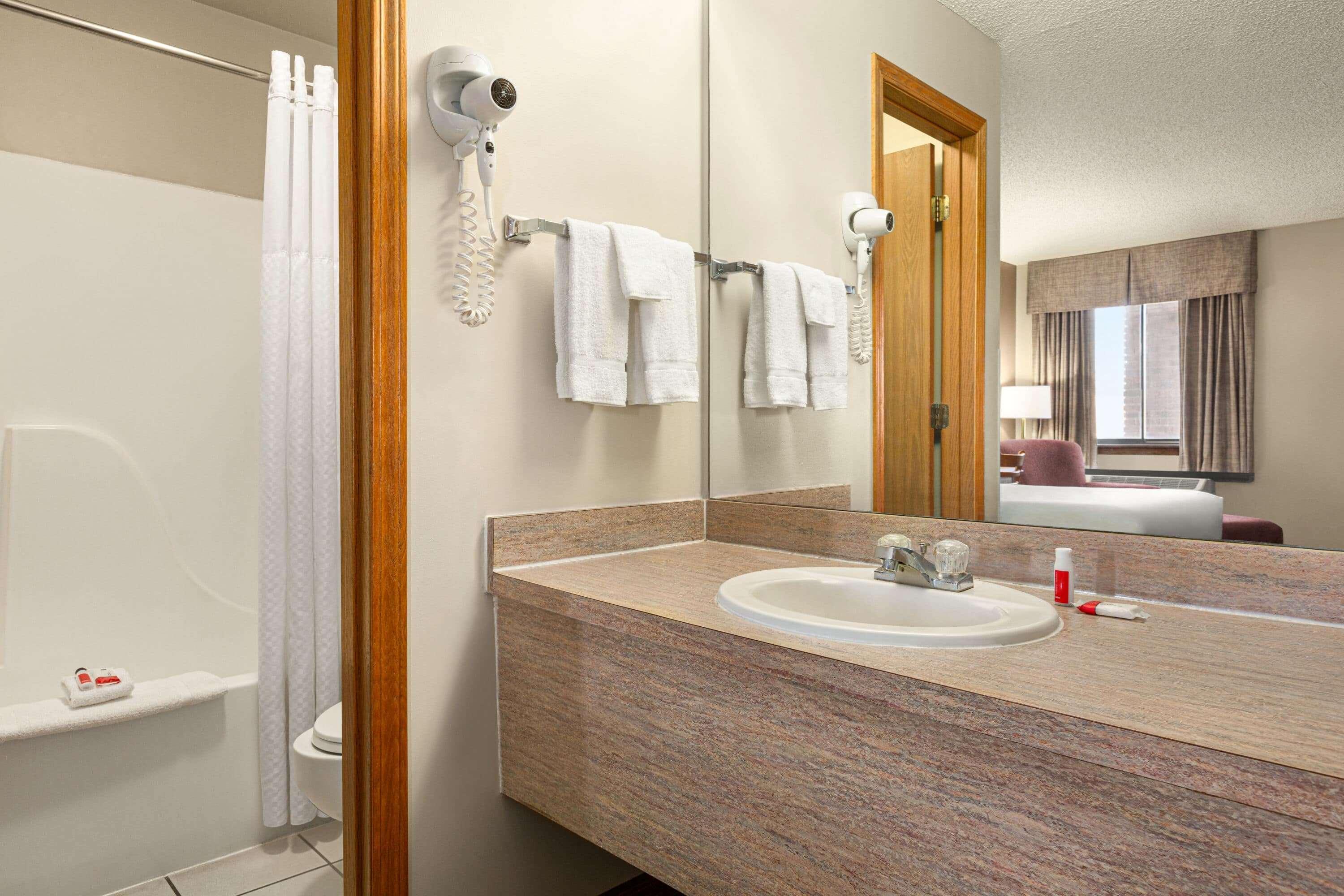 Travelodge By Wyndham Wellington Extérieur photo