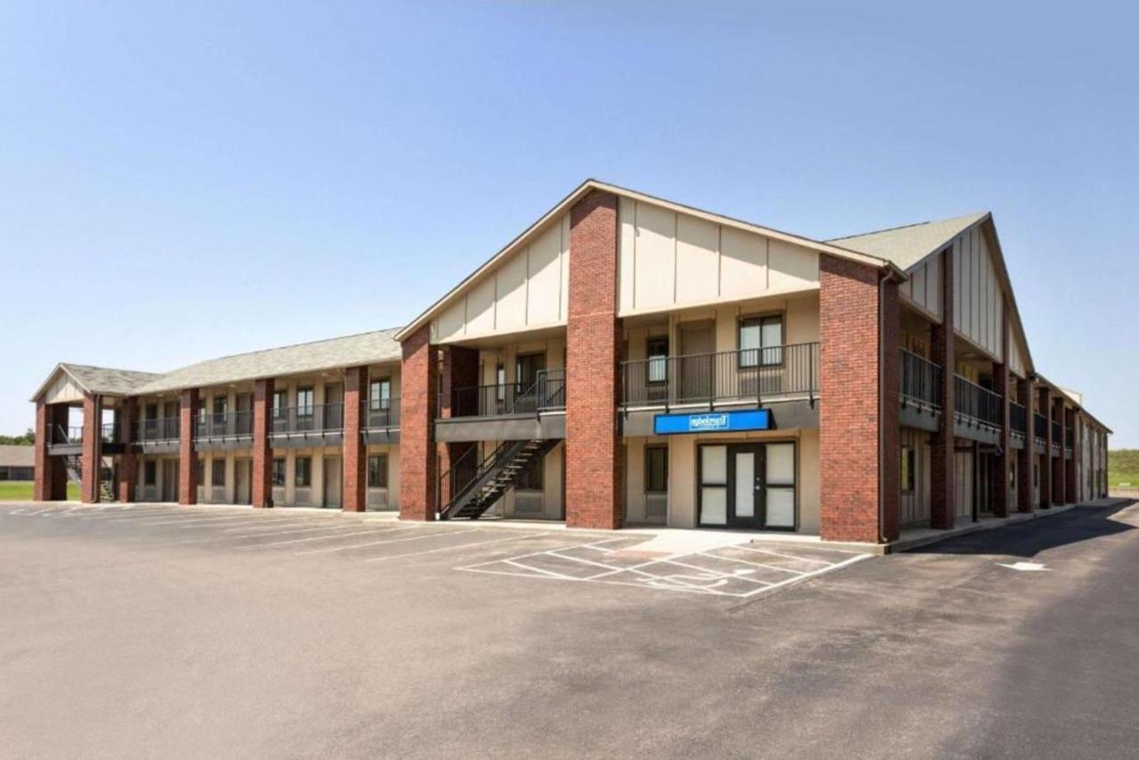 Travelodge By Wyndham Wellington Extérieur photo